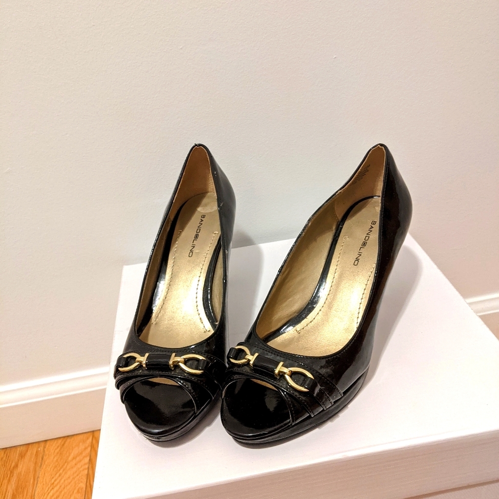 Black Bandolino Sandals